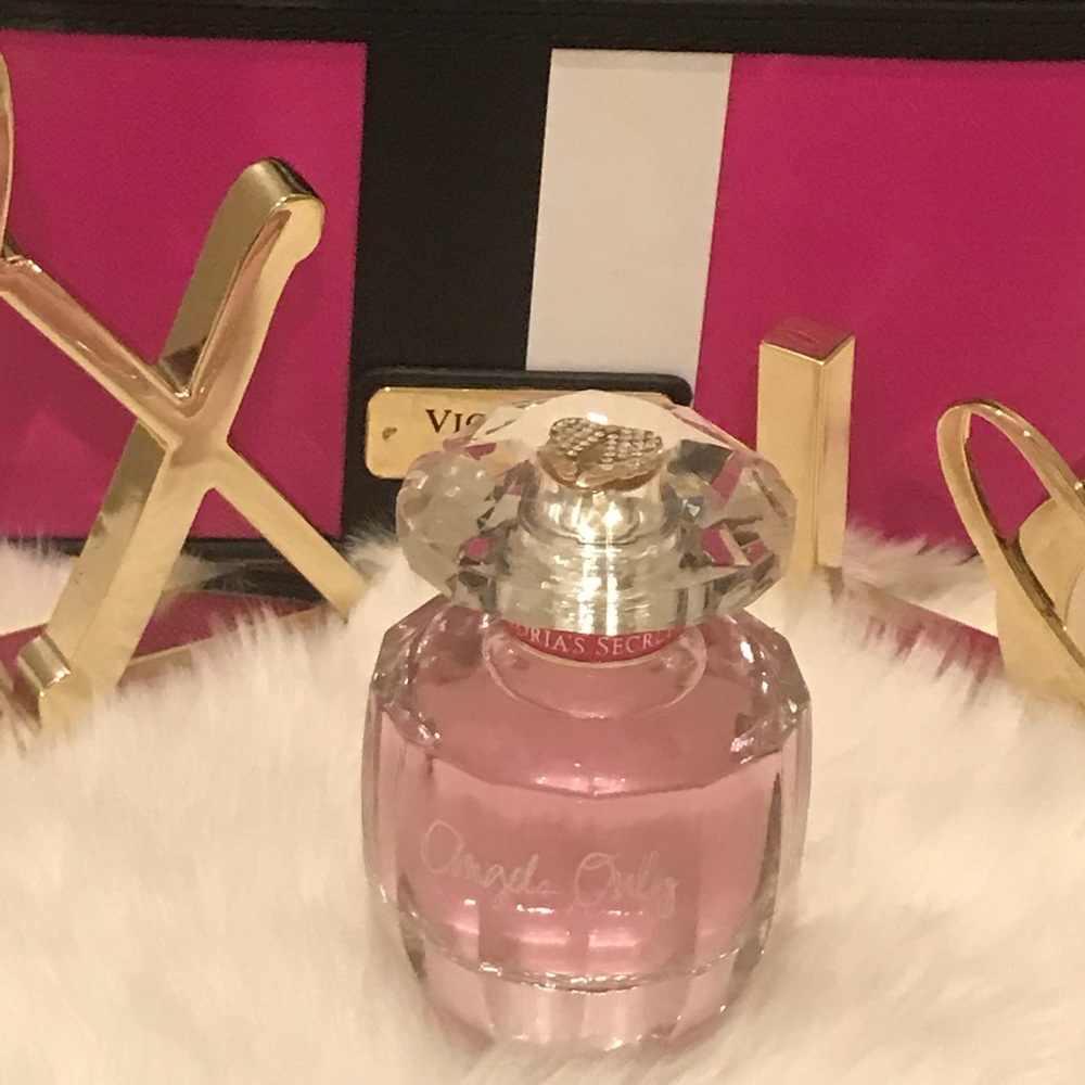 💕Victoria’s Secret Angels Only Eau de Parfume!